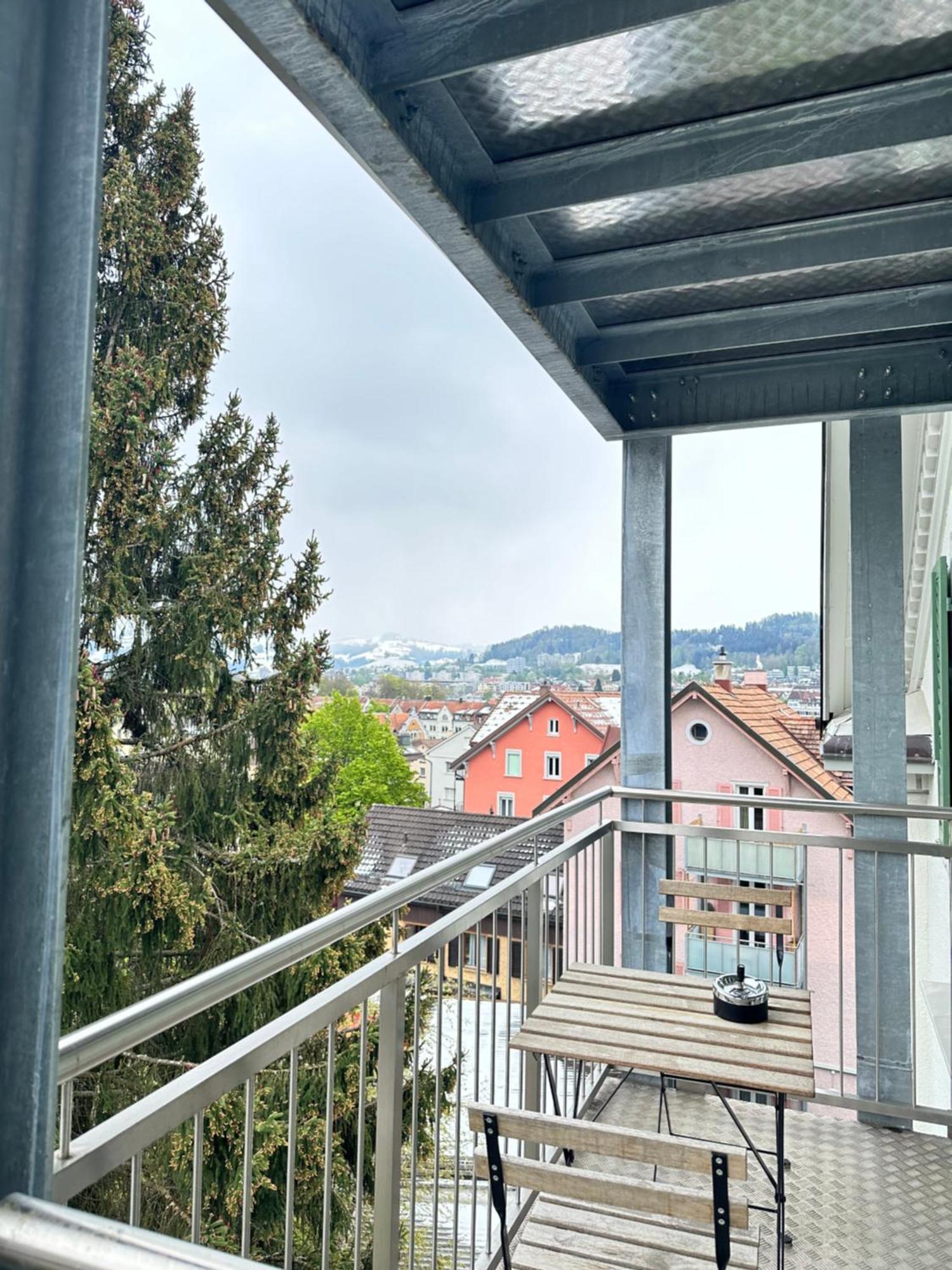 Stilvolle 2,5 Zimmer Wohnung St. Gallen Zewnętrze zdjęcie